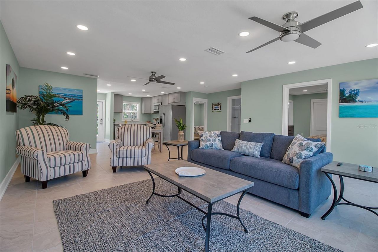 713 Saint Judes Drive S, Unit 1, Longboat Key, FL 34228 Photo