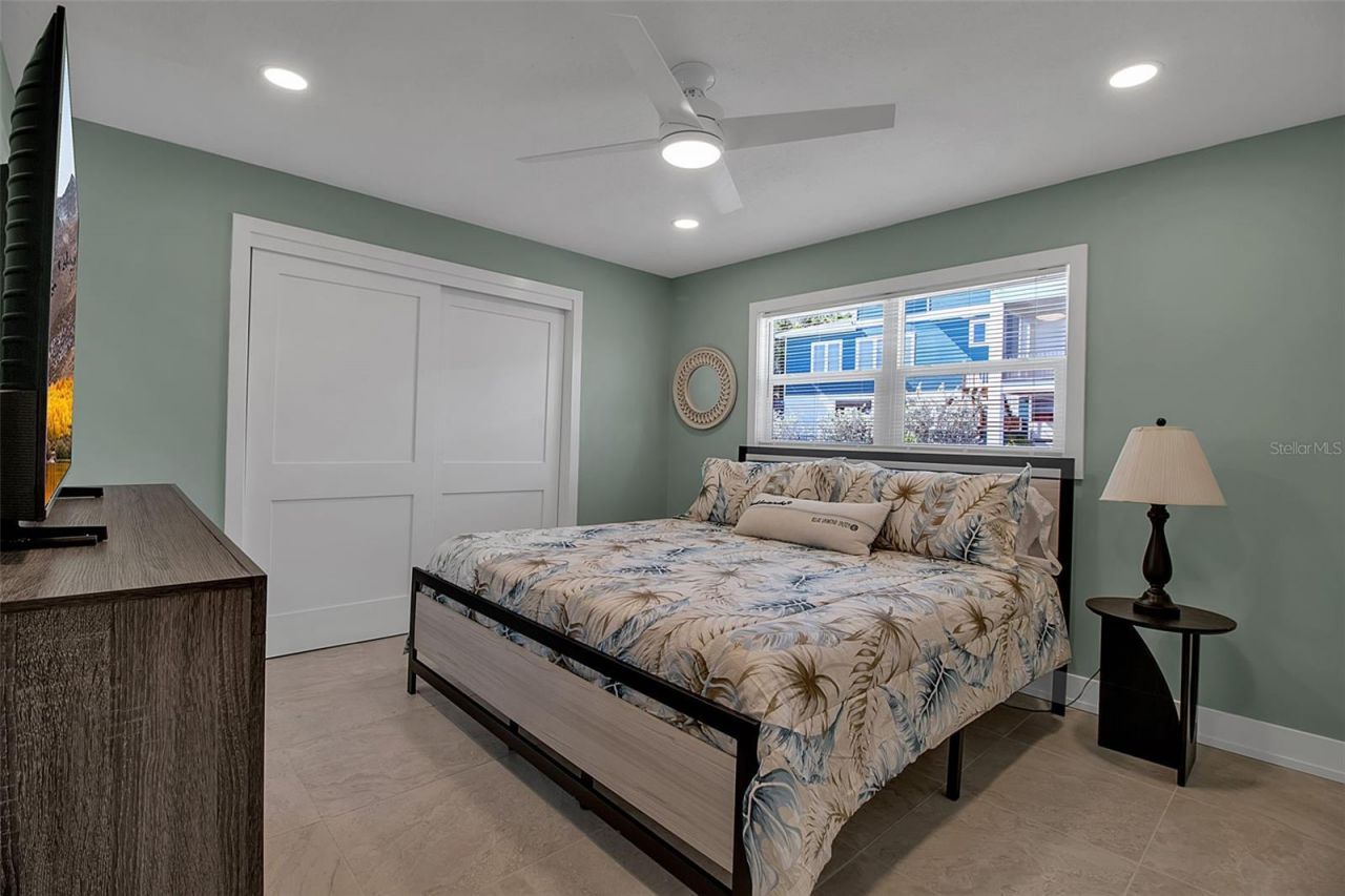 713 Saint Judes Drive S, Unit 1, Longboat Key, FL 34228 Photo