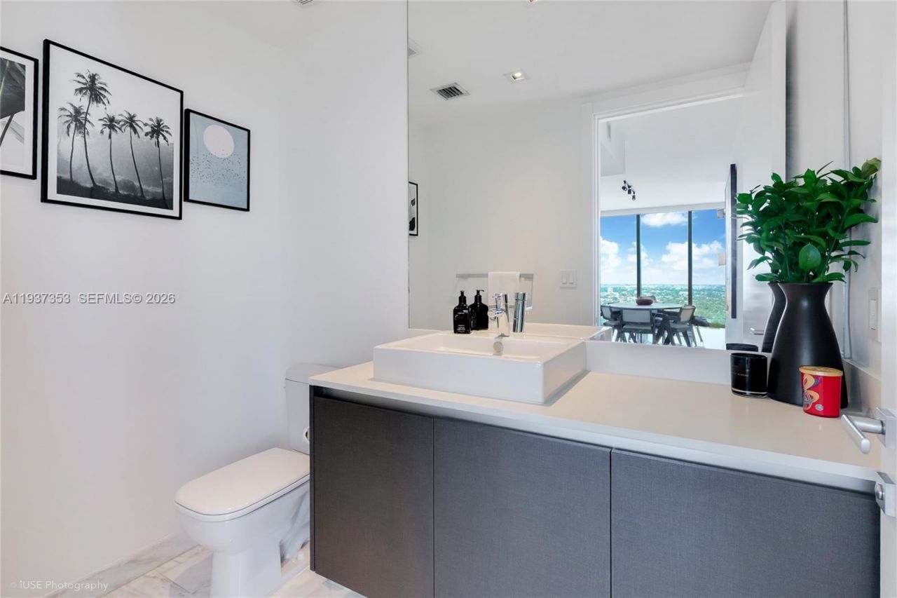 1451 Brickell Ave , Unit 3703, Miami, FL 33131 Photo