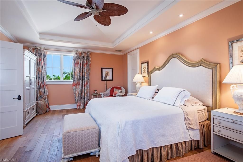 2001 4th St S, Naples, FL 34102 Photo