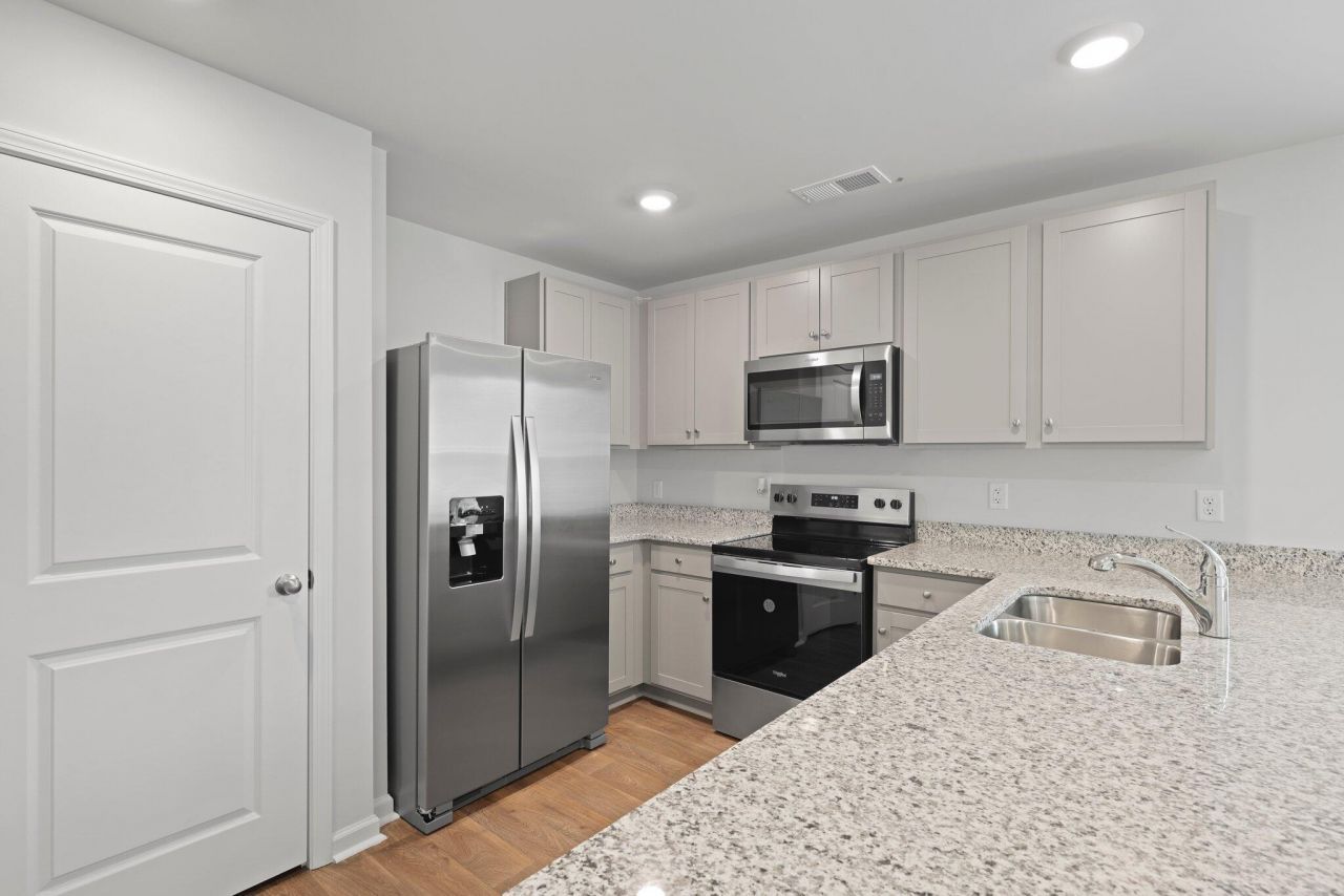 721 Striped Bass Court Photo 8