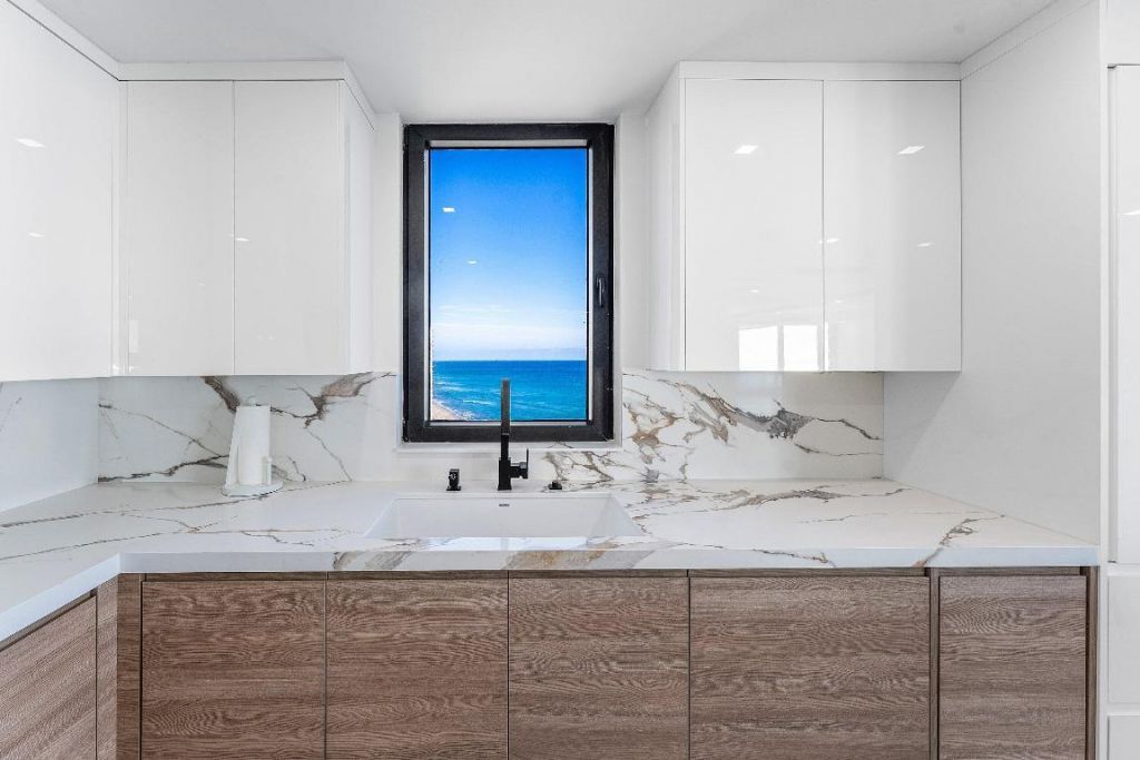 5380 N Ocean Drive, Unit 19d, Singer Island, FL 33404 Photo