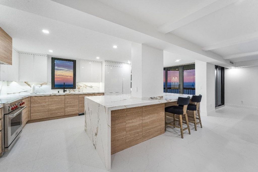 5380 N Ocean Drive, Unit 19d, Singer Island, FL 33404 Photo