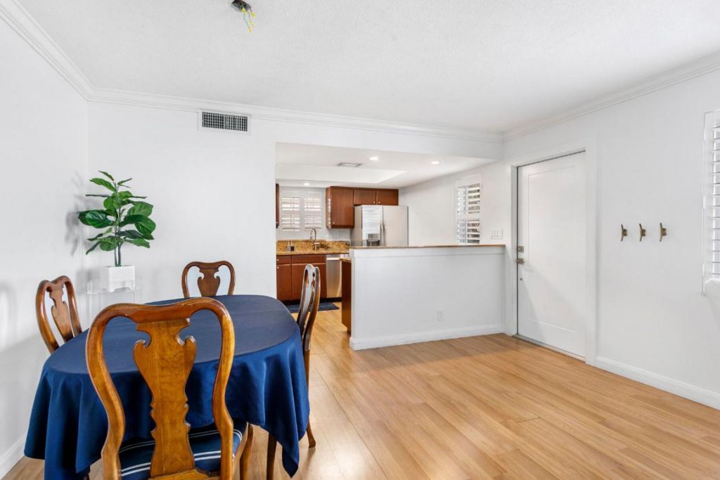 117 Lehane Terrace, Unit 101, North Palm Beach, FL 33408 Photo