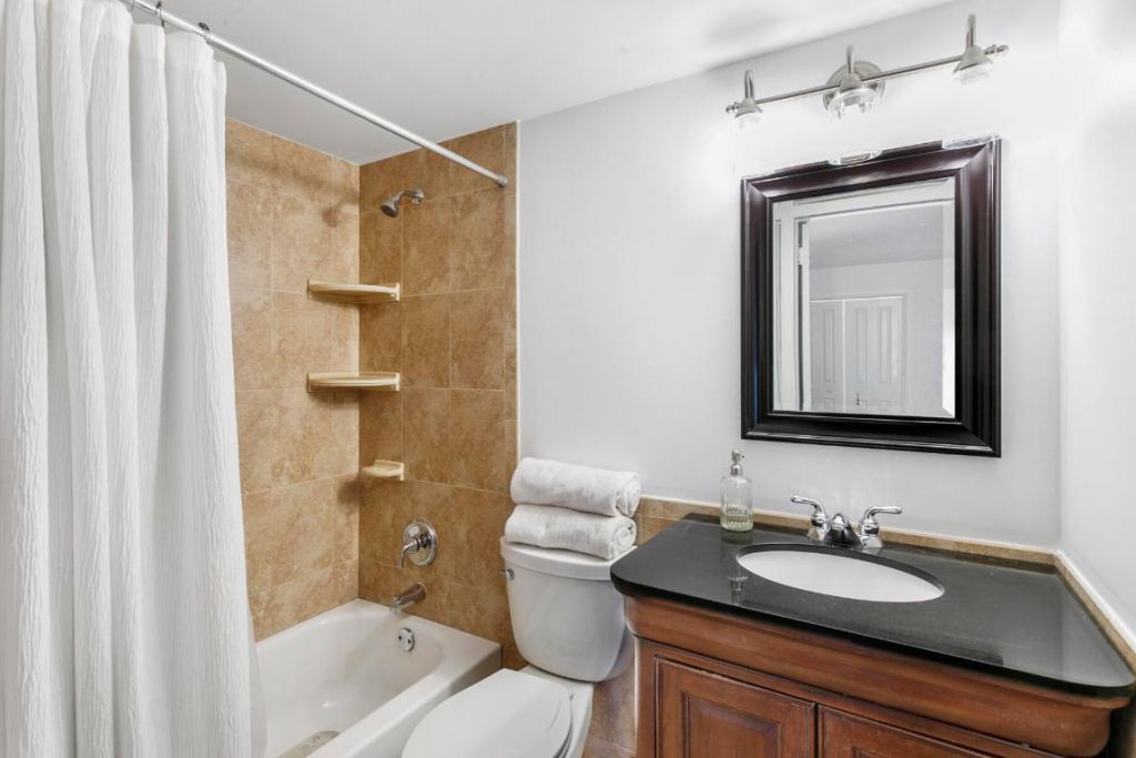 117 Lehane Terrace, Unit 101, North Palm Beach, FL 33408 Photo