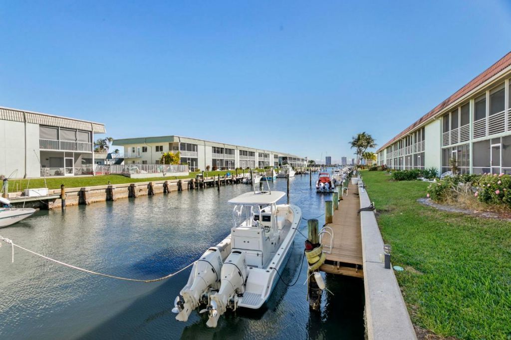 117 Lehane Terrace, Unit 101, North Palm Beach, FL 33408 Photo