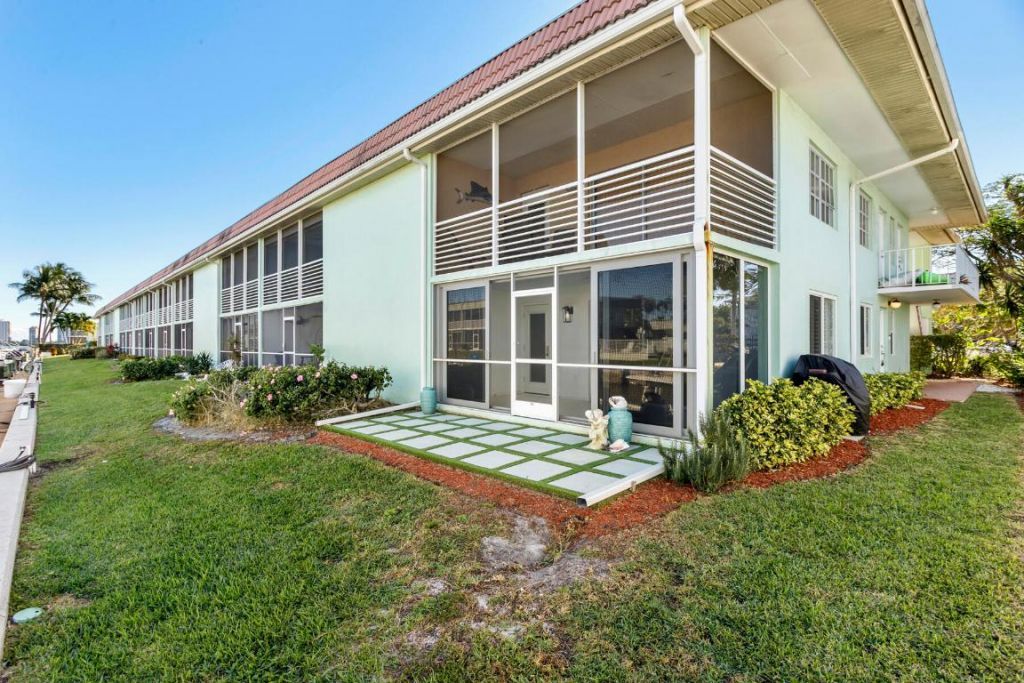 117 Lehane Terrace, Unit 101, North Palm Beach, FL 33408 Photo