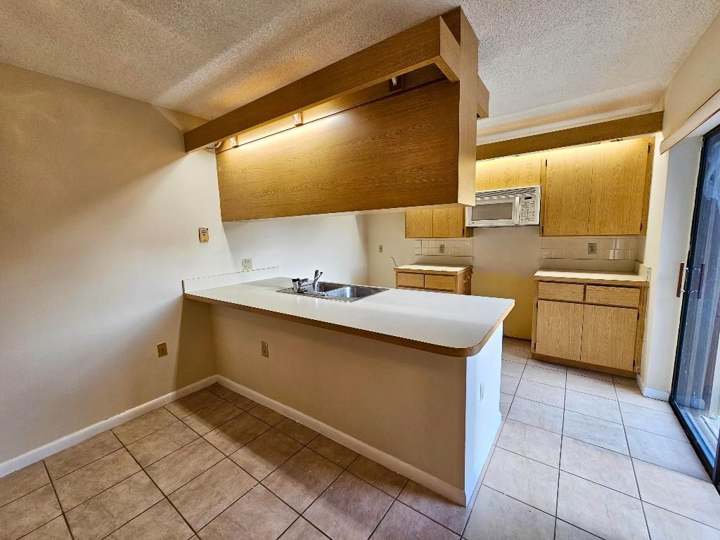 5152 51st Way, West Palm Beach, FL 33409 Photo