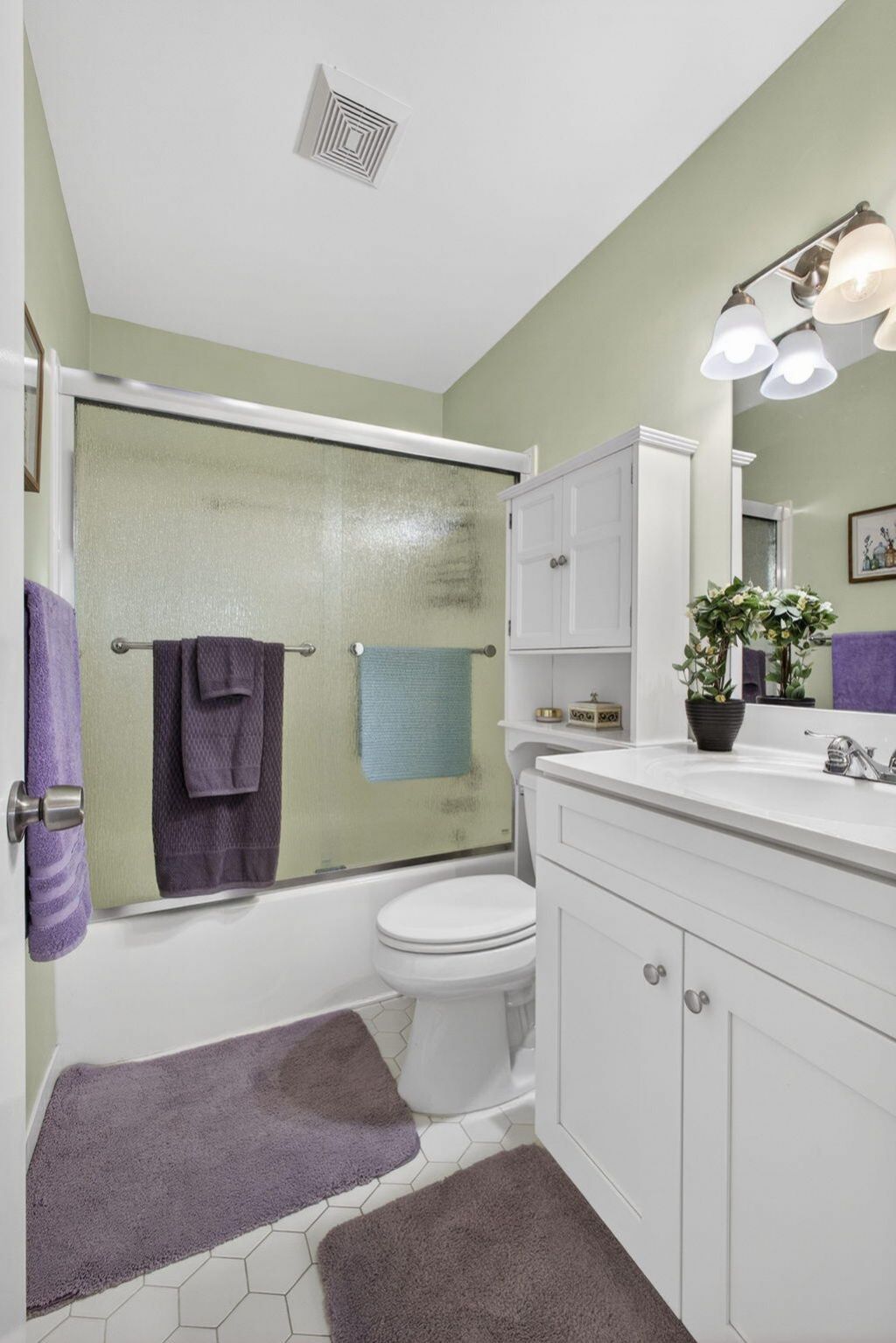 135 Lake Anne Drive, West Palm Beach, FL 33411 Photo