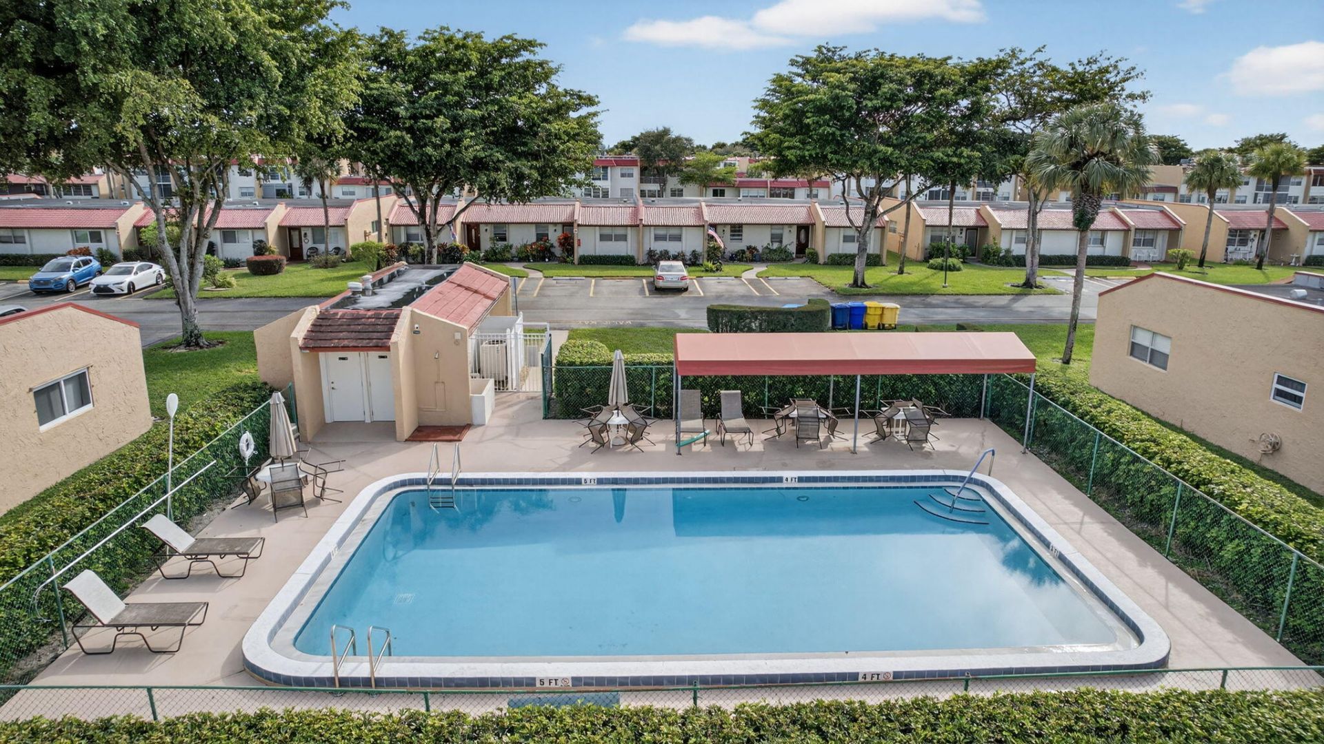 135 Lake Anne Drive, West Palm Beach, FL 33411 Photo