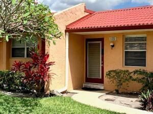 135 Lake Anne Drive, West Palm Beach, FL 33411 Photo