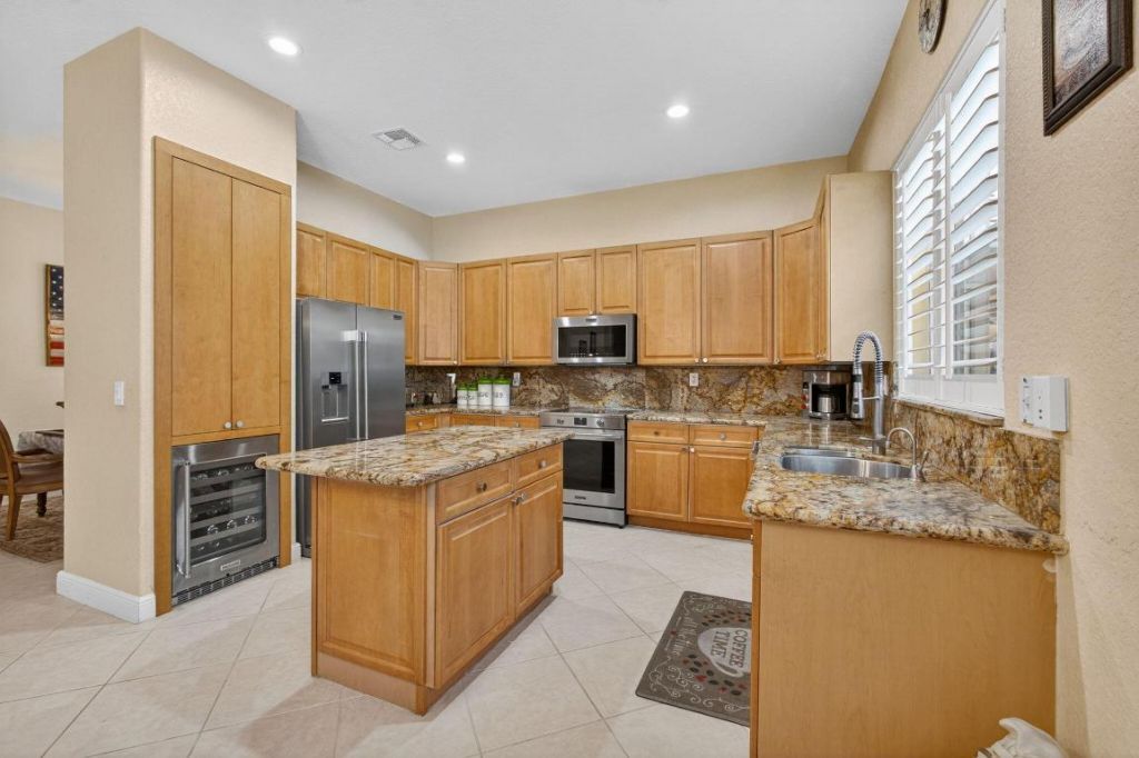 8275 Bob O Link Drive, West Palm Beach, FL 33412 Photo