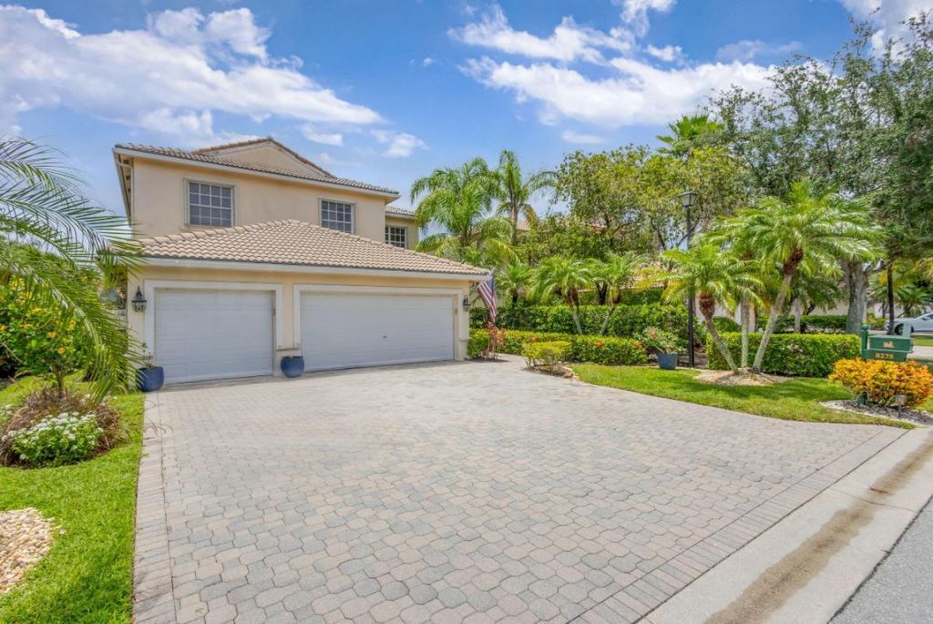 8275 Bob O Link Drive, West Palm Beach, FL 33412 Photo