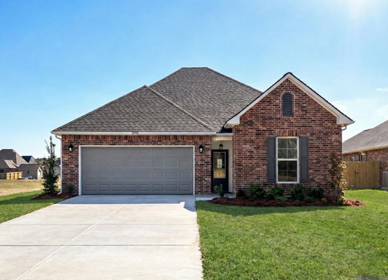 11390 Densmore Dr, Denham Springs, LA 70726 Main Photo