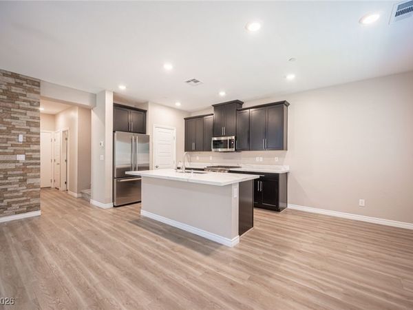 600 N Carriage Hill Drive, Unit 1053, Las Vegas, NV 89138