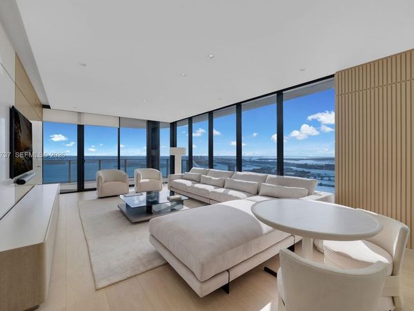 700 NE 24th St, Unit 5207, Miami, FL 33137