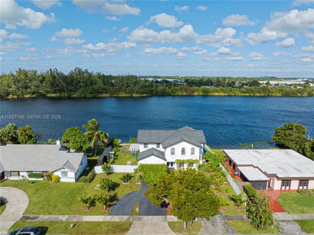 14620 NW 17th Dr, Miami, FL 33167 Photo