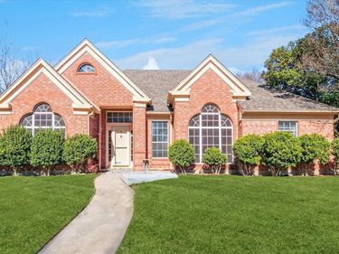 10400 Napa Valley Drive, Frisco, TX 75035