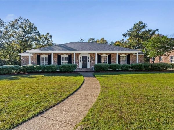 301 Indian Creek Drive, Mobile, AL 36607