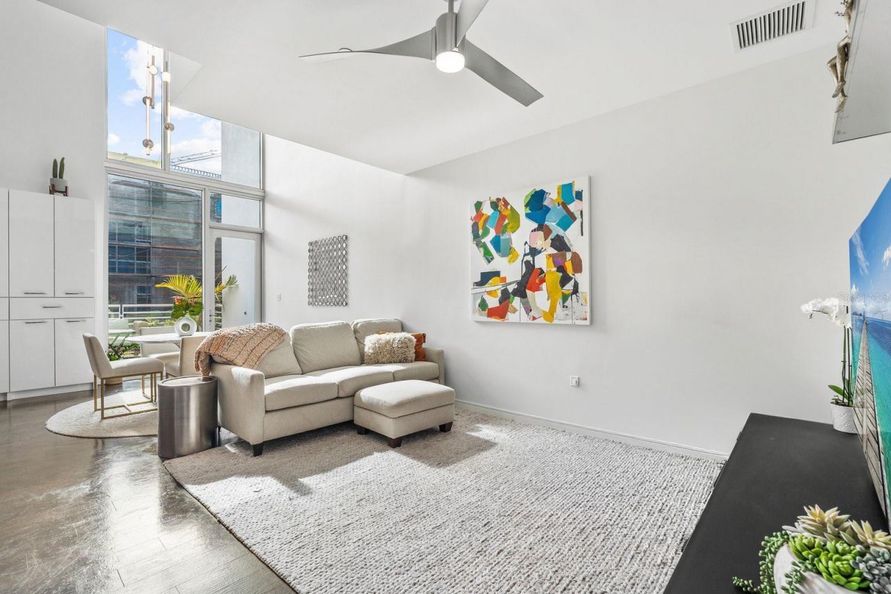 1350 5th Street, Unit 306, Sarasota, FL 34236 Photo