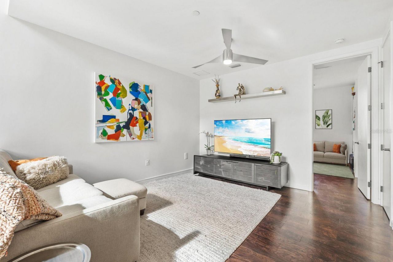 1350 5th Street, Unit 306, Sarasota, FL 34236 Photo