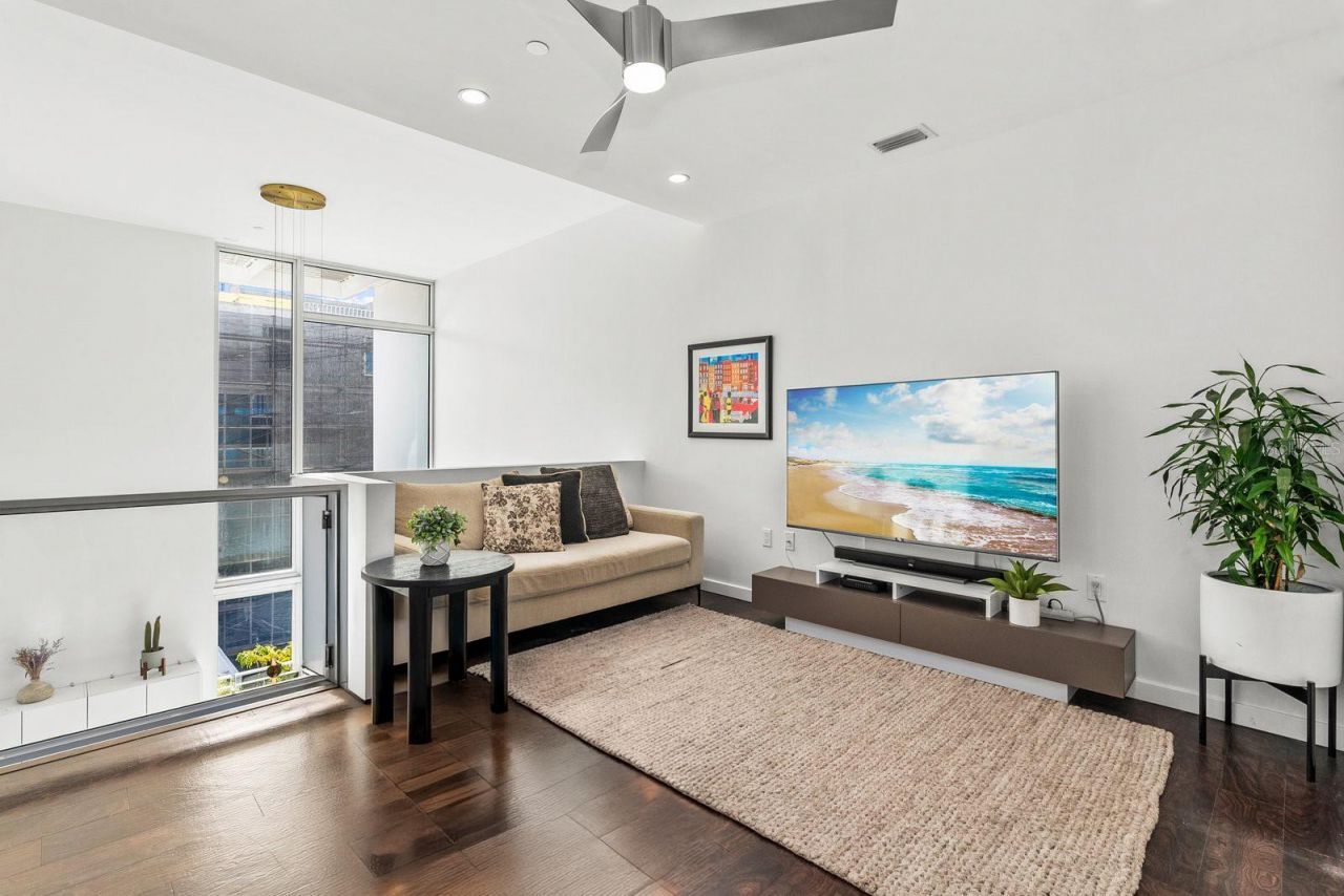 1350 5th Street, Unit 306, Sarasota, FL 34236 Photo