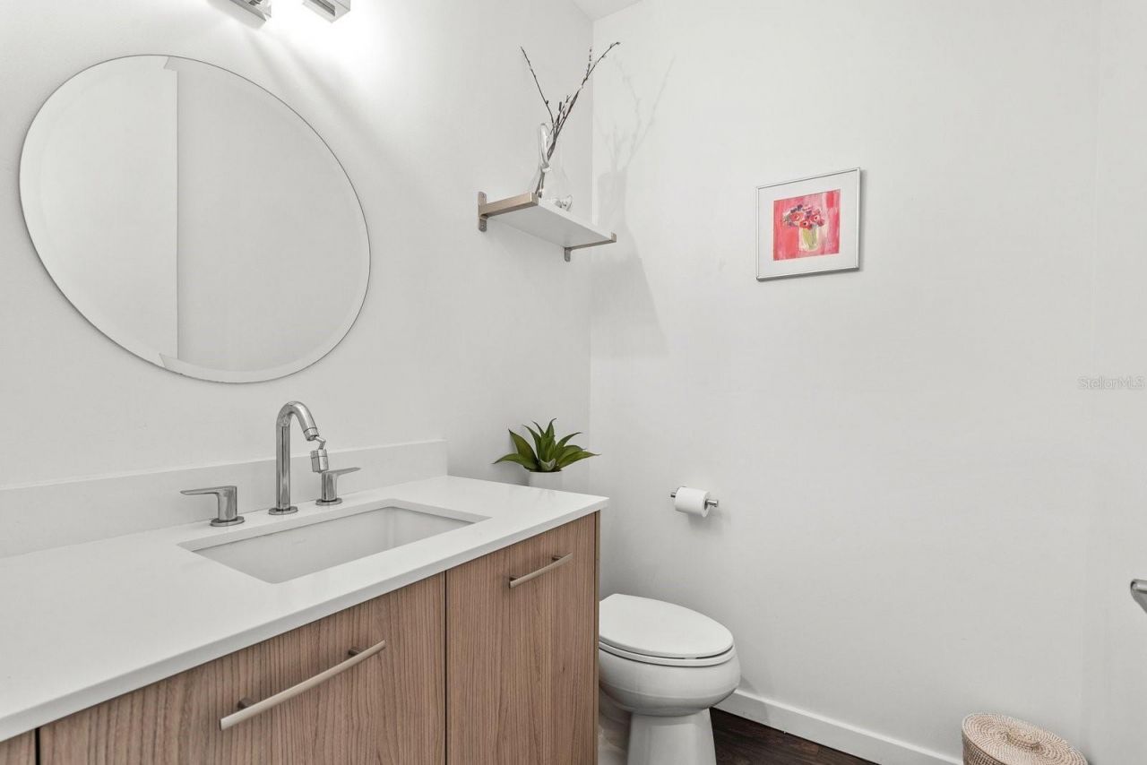 1350 5th Street, Unit 306, Sarasota, FL 34236 Photo