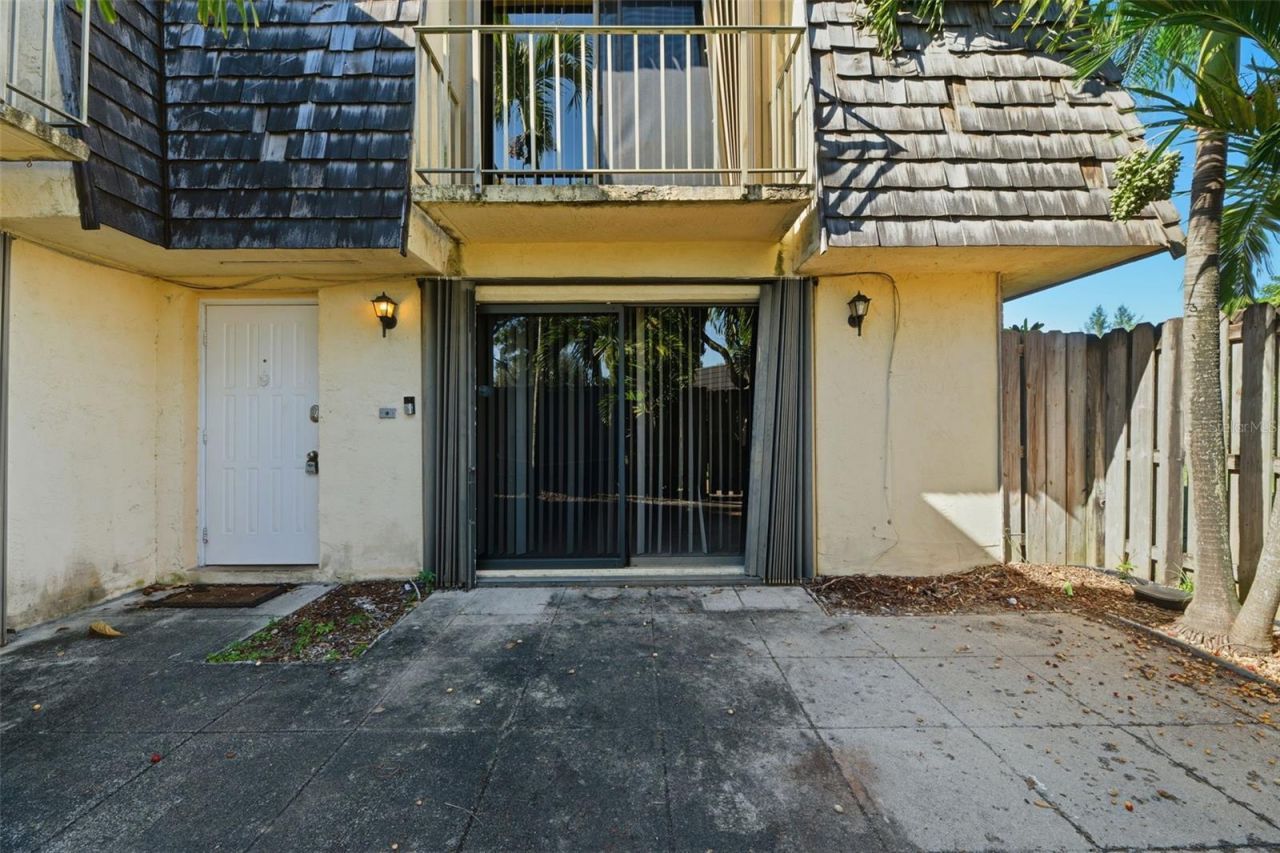 238 Woodland Road, Palm Springs, FL 33461 Main Photo