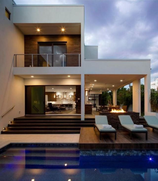 356 Bayview Drive Ne, Saint Petersburg, FL 33704 Photo