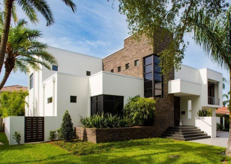 356 Bayview Drive Ne, Saint Petersburg, FL 33704 Photo