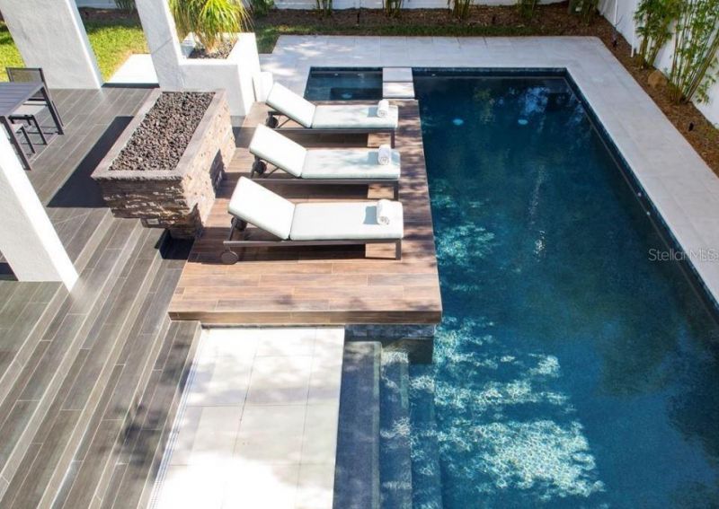 356 Bayview Drive Ne, Saint Petersburg, FL 33704 Photo