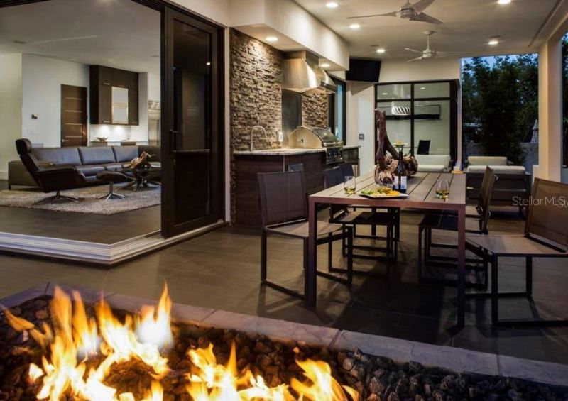 356 Bayview Drive Ne, Saint Petersburg, FL 33704 Photo