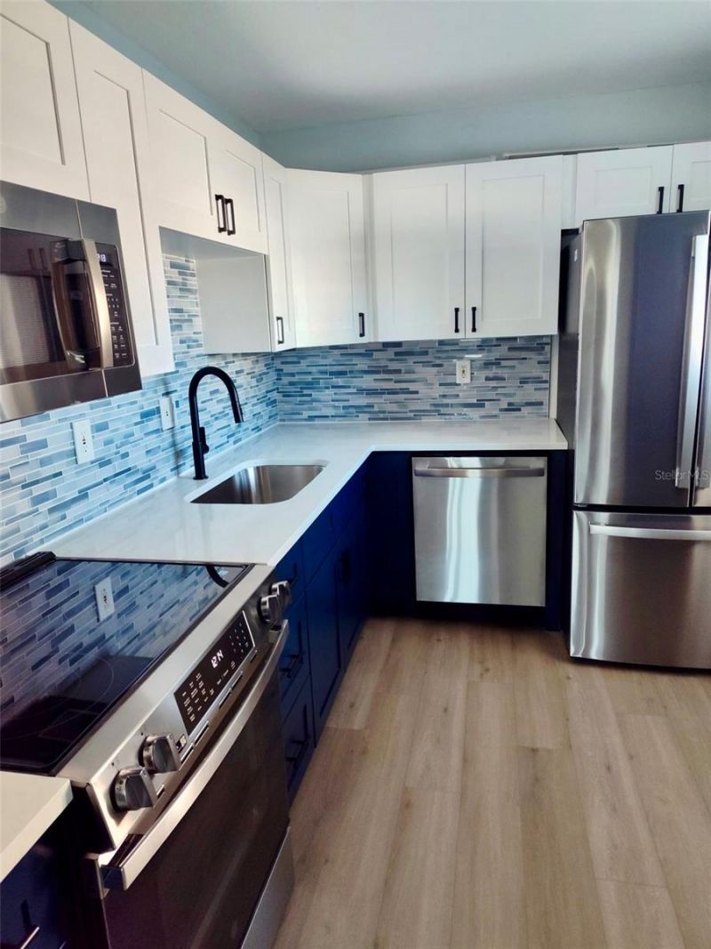 7465 Bay Island Drive S, Unit 118, South Pasadena, FL 33707 Photo