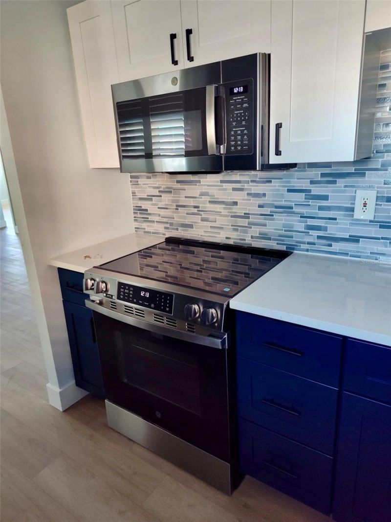 7465 Bay Island Drive S, Unit 118, South Pasadena, FL 33707 Photo