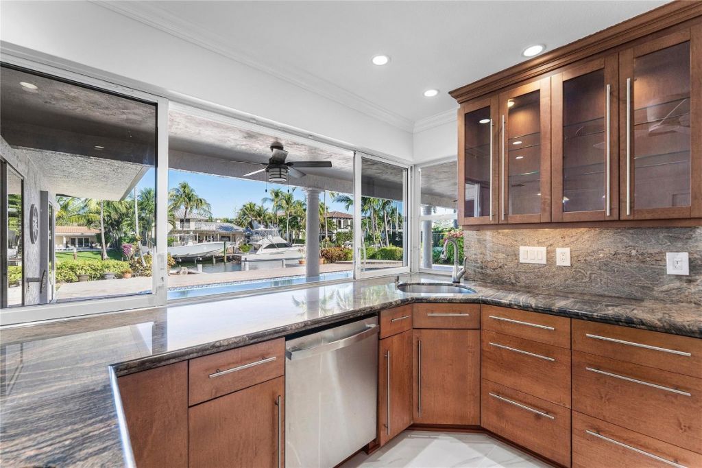 2443 NE 26th Street, Lighthouse Point, FL 33064 Photo