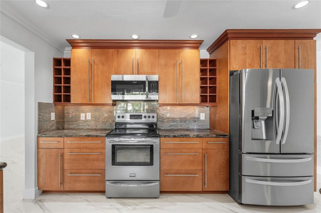 2443 NE 26th Street, Lighthouse Point, FL 33064 Photo