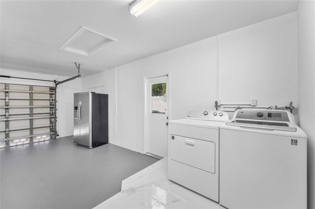 2443 NE 26th Street, Lighthouse Point, FL 33064 Photo