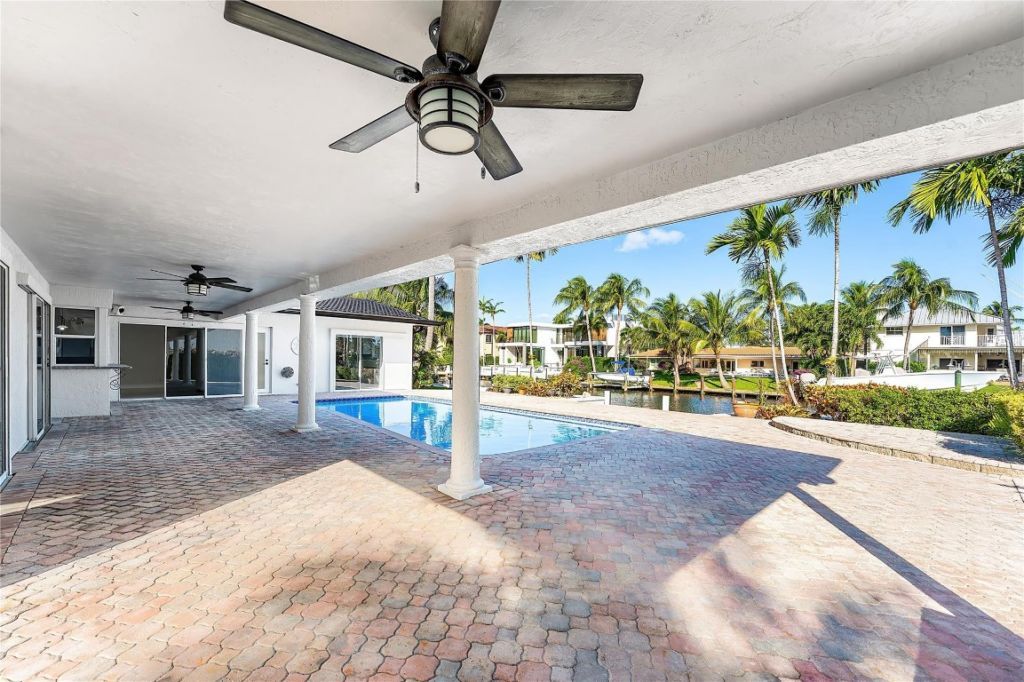 2443 NE 26th Street, Lighthouse Point, FL 33064 Photo