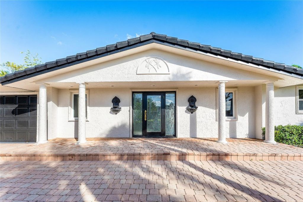 2443 NE 26th Street, Lighthouse Point, FL 33064 Photo