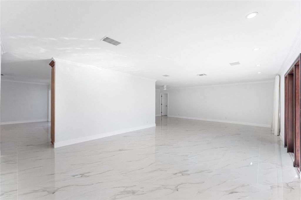 2443 NE 26th Street, Lighthouse Point, FL 33064 Photo