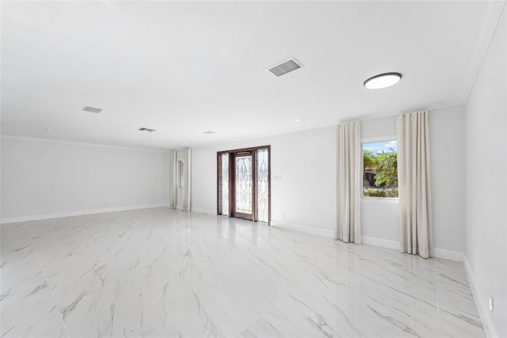 2443 NE 26th Street, Lighthouse Point, FL 33064 Photo