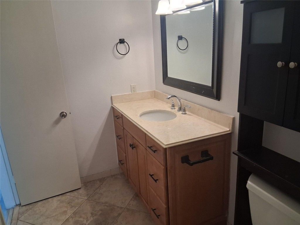 505 NE 20 Avenue, Unit 217, Deerfield Beach, FL 33441 Photo