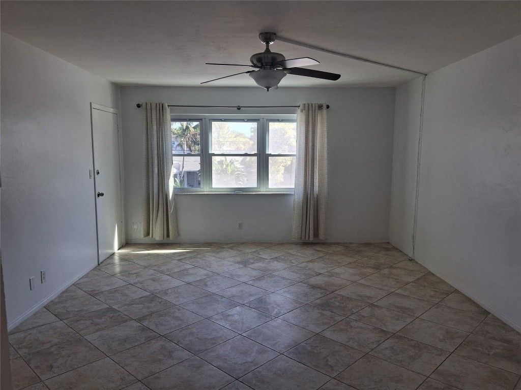 505 NE 20 Avenue, Unit 217, Deerfield Beach, FL 33441 Photo