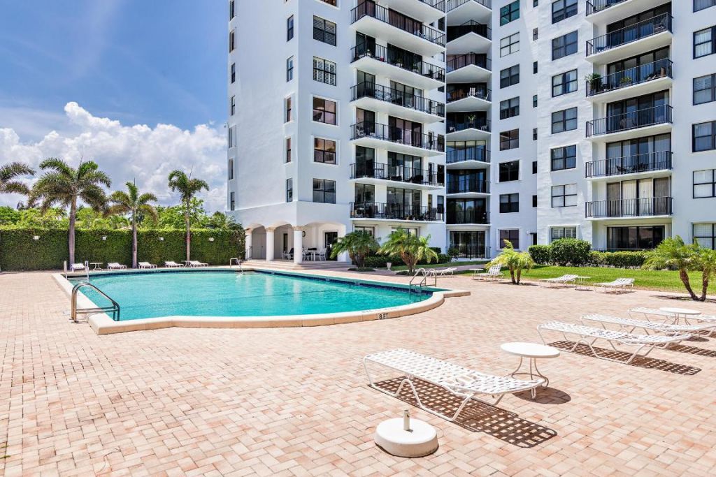 3800 Washington Road, Unit 808, West Palm Beach, FL 33405 Photo