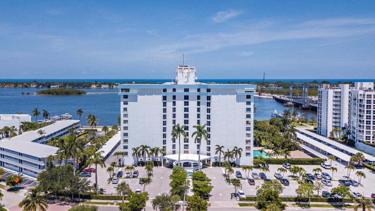 3800 Washington Road, Unit 808, West Palm Beach, FL 33405 Photo