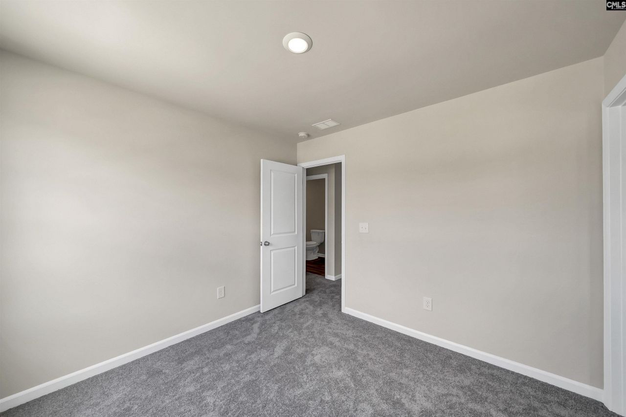 2077 Rexford Court Photo 21