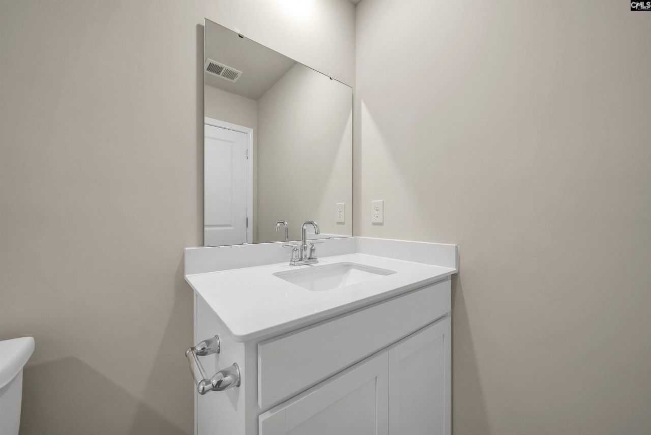 2077 Rexford Court Photo 26