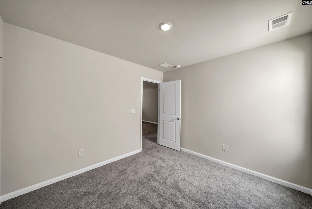 2077 Rexford Court Photo 28