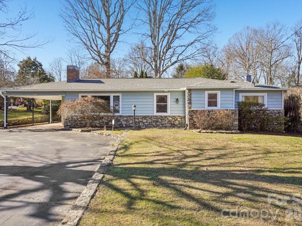 511 Oak Grove Road, East Flat Rock, NC 28731