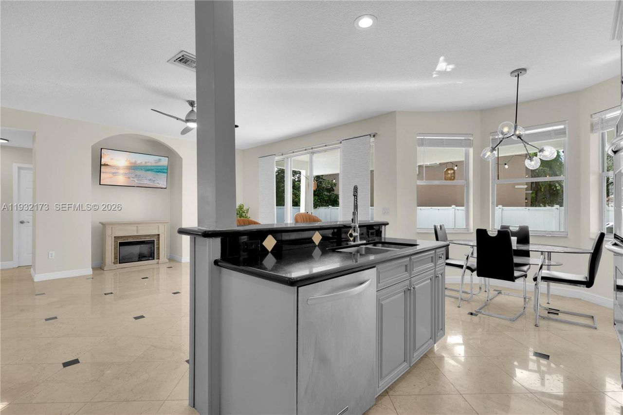 16290 SW 49th Ct, Miramar, FL 33027 Photo